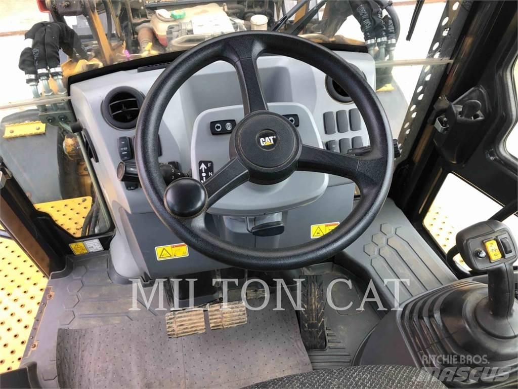 CAT 420F 2 IT لوادر ذات جرافات عكسية