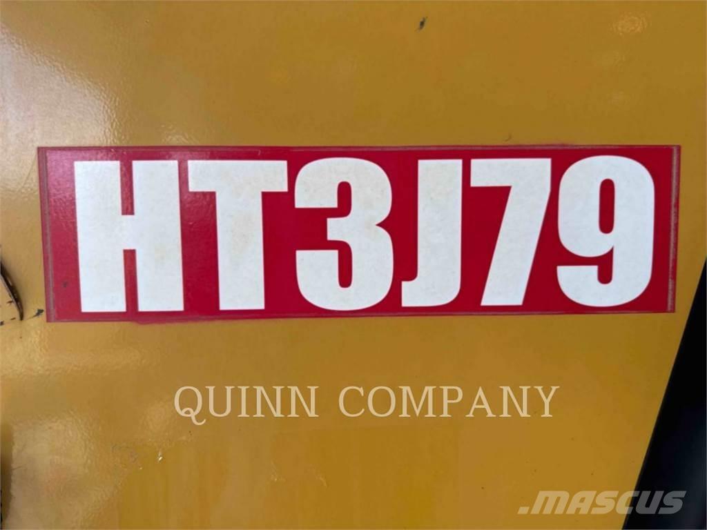 CAT 420F2 لوادر ذات جرافات عكسية