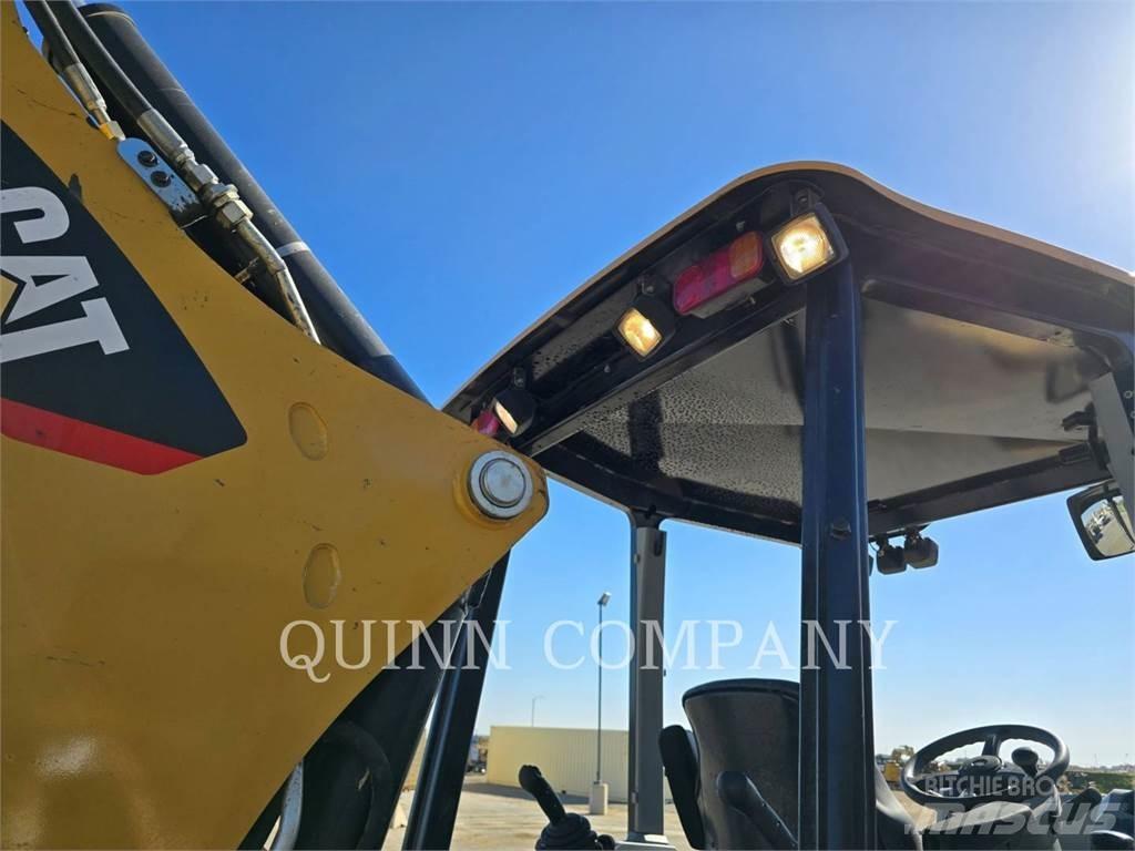 CAT 420F2 لوادر ذات جرافات عكسية
