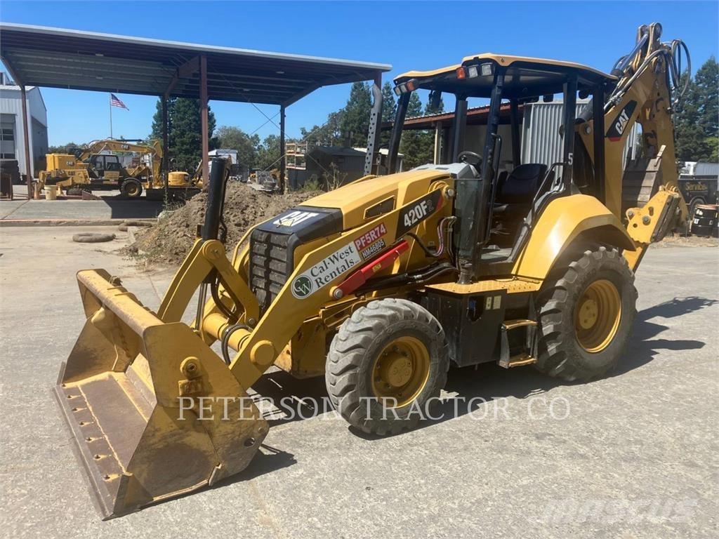 CAT 420F2 لوادر ذات جرافات عكسية