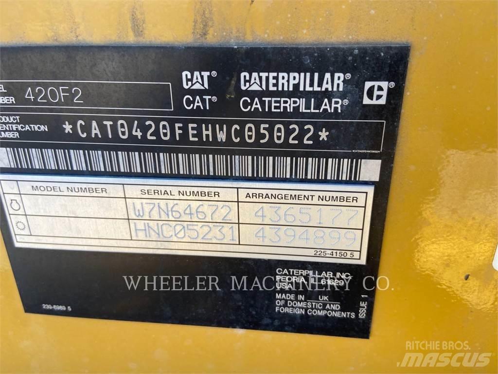 CAT 420F2 لوادر ذات جرافات عكسية
