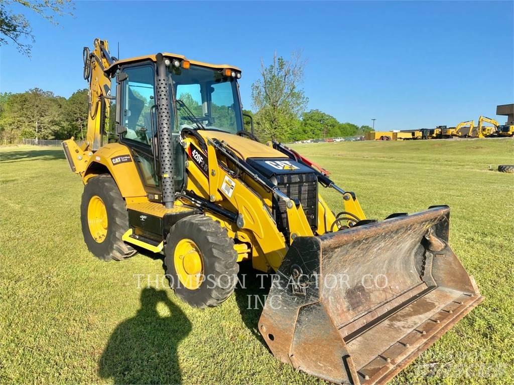 CAT 420F2 لوادر ذات جرافات عكسية