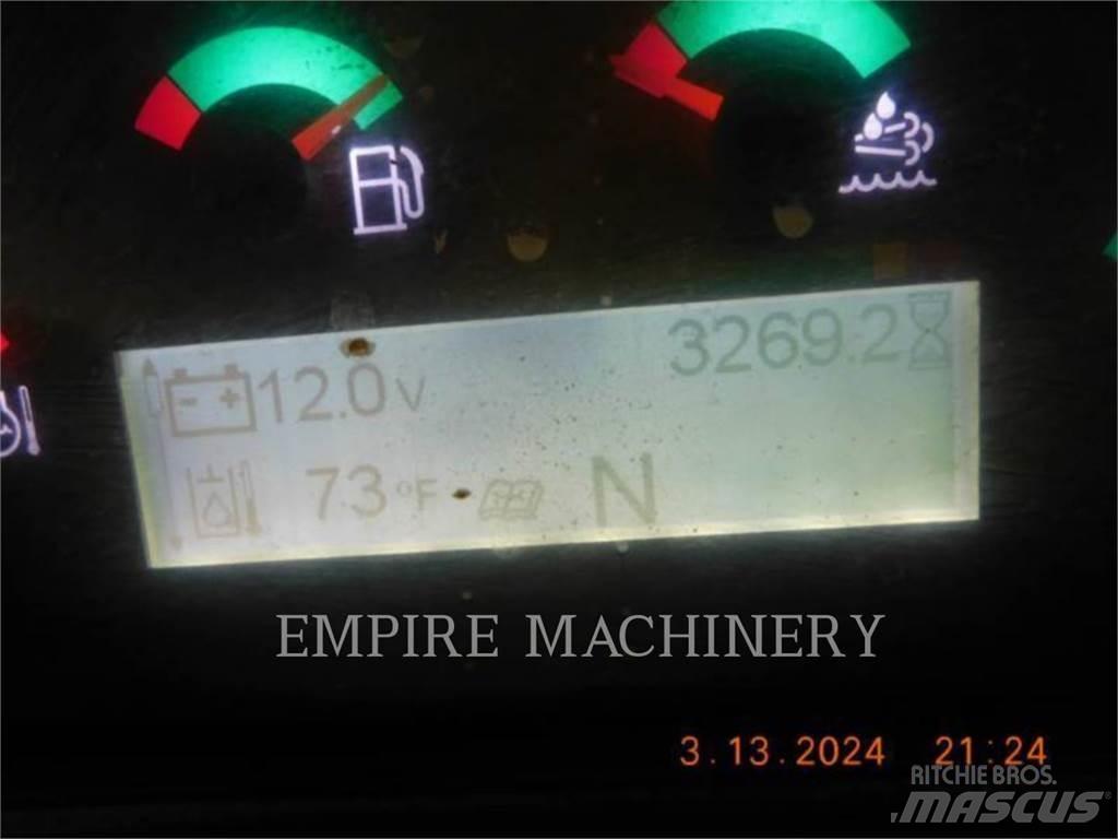 CAT 420F2 4EO لوادر ذات جرافات عكسية