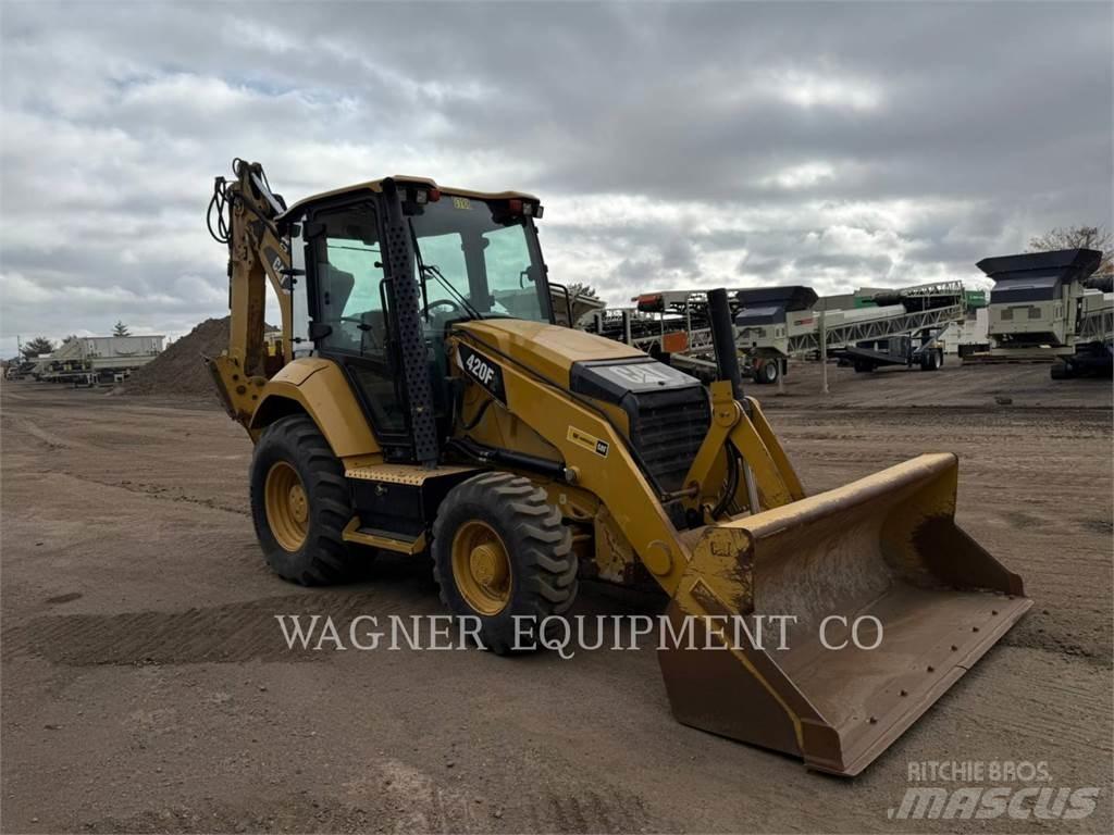 CAT 420F2 4WDE لوادر ذات جرافات عكسية
