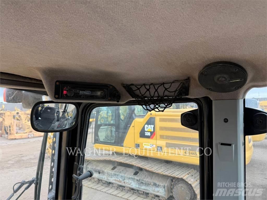 CAT 420F2 4WDE لوادر ذات جرافات عكسية