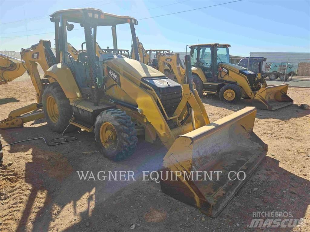 CAT 420F2 4WDE لوادر ذات جرافات عكسية