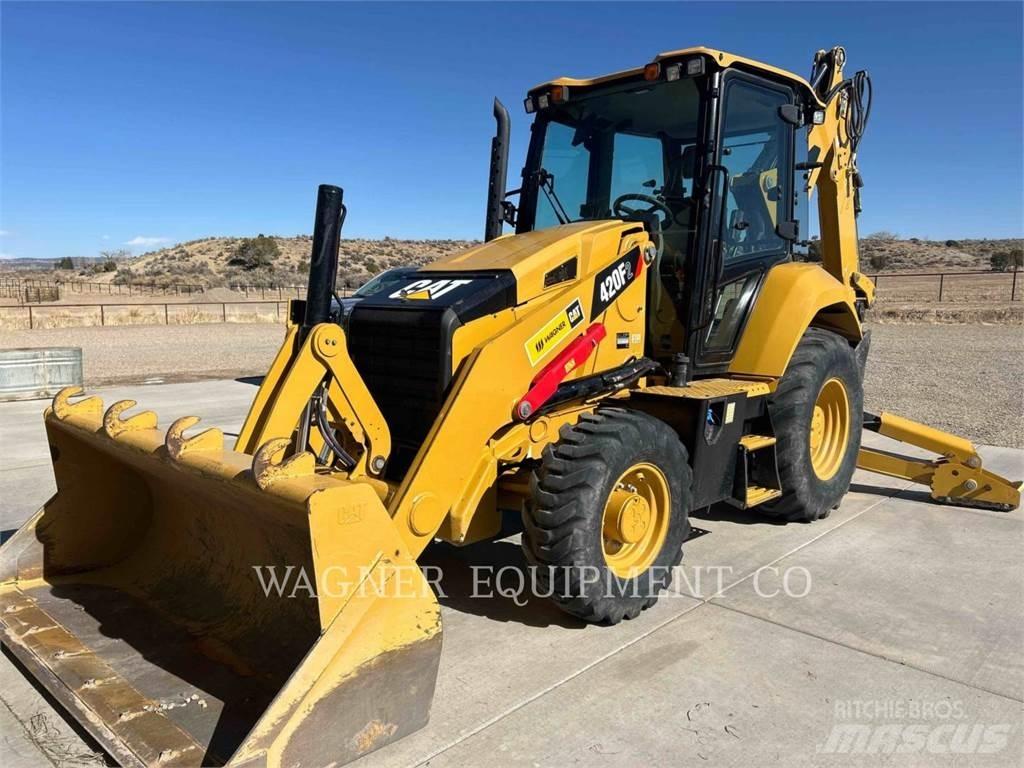 CAT 420F2 4WDE لوادر ذات جرافات عكسية