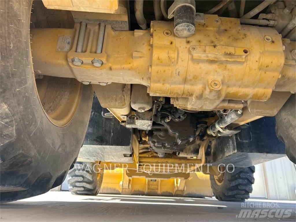 CAT 420F2 4WDE لوادر ذات جرافات عكسية