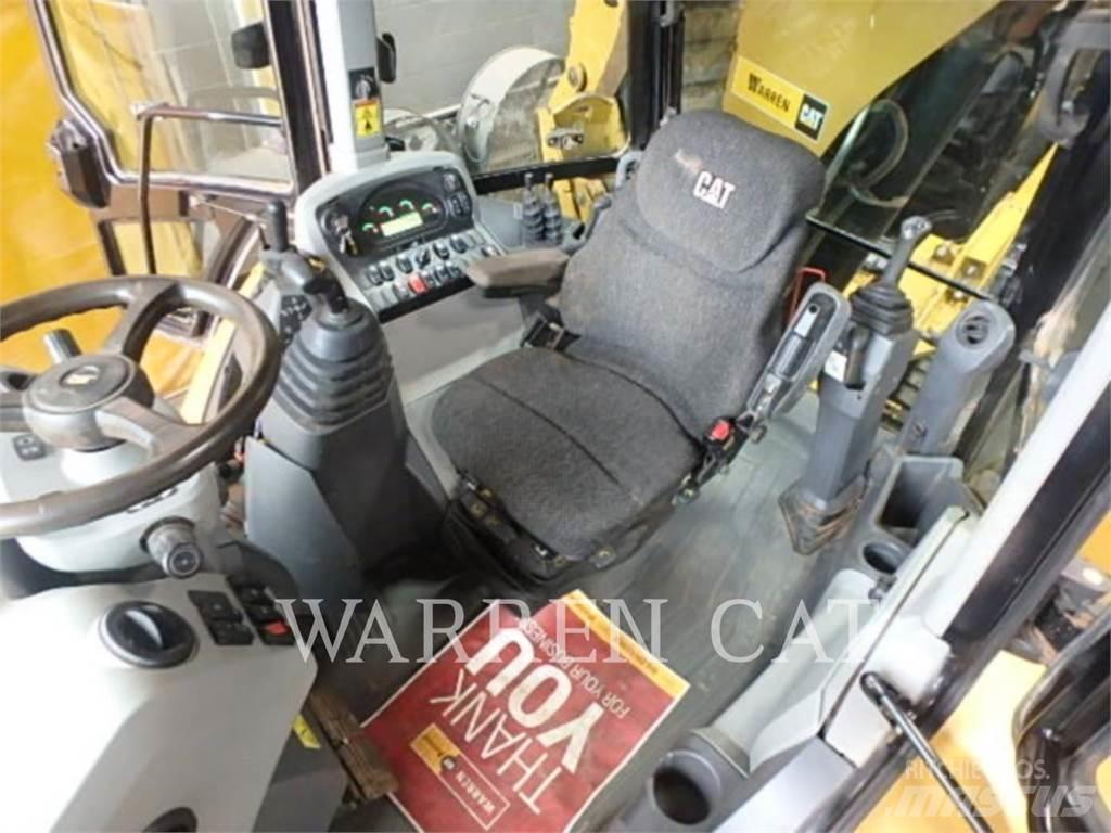 CAT 420F2 AE4T لوادر ذات جرافات عكسية