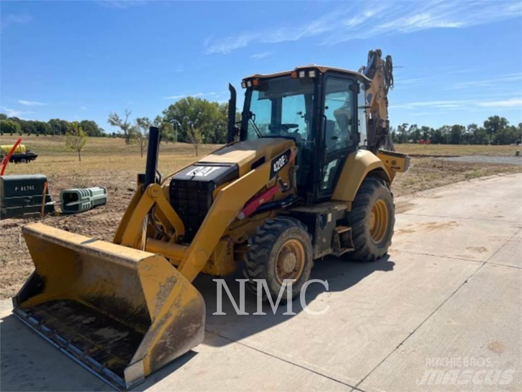CAT 420F2 ST لوادر ذات جرافات عكسية