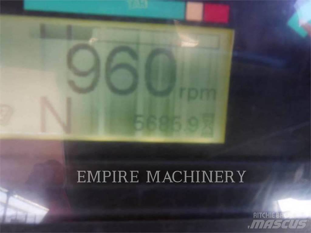 CAT 420F2E4OIP لوادر ذات جرافات عكسية
