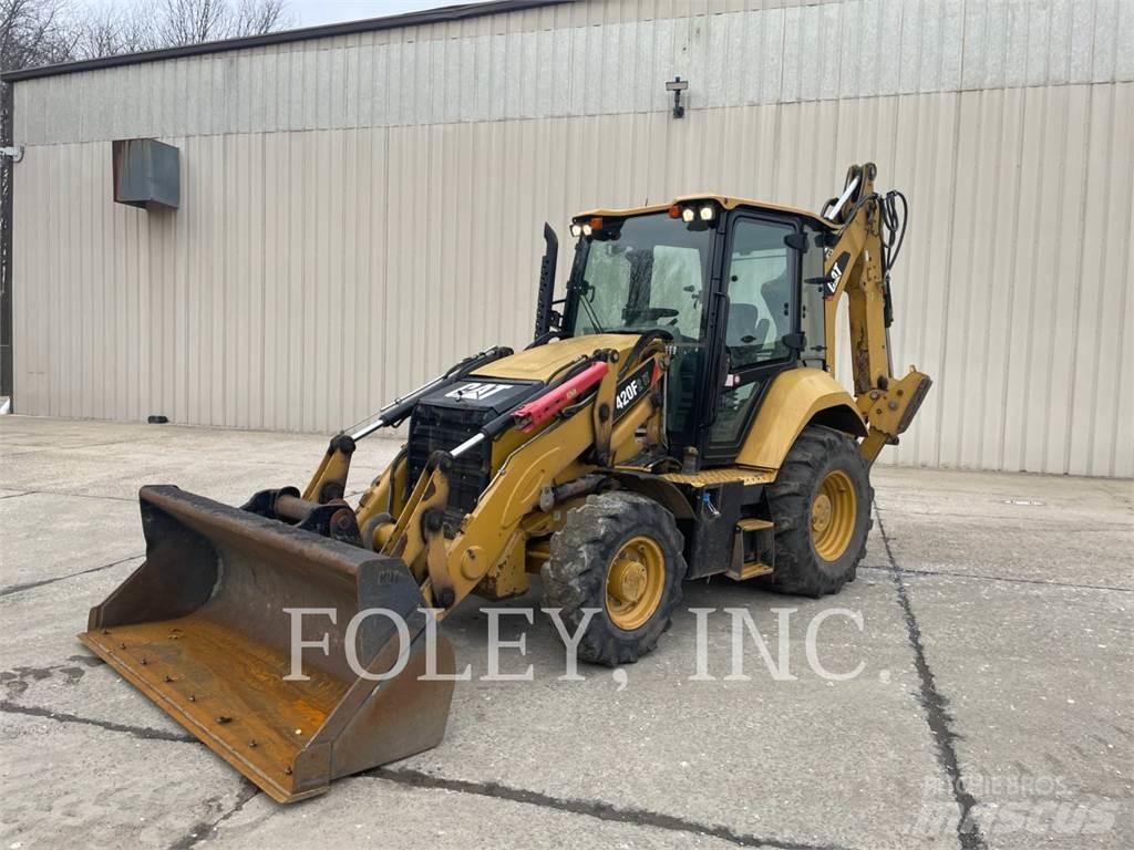 CAT 420F2IT لوادر ذات جرافات عكسية