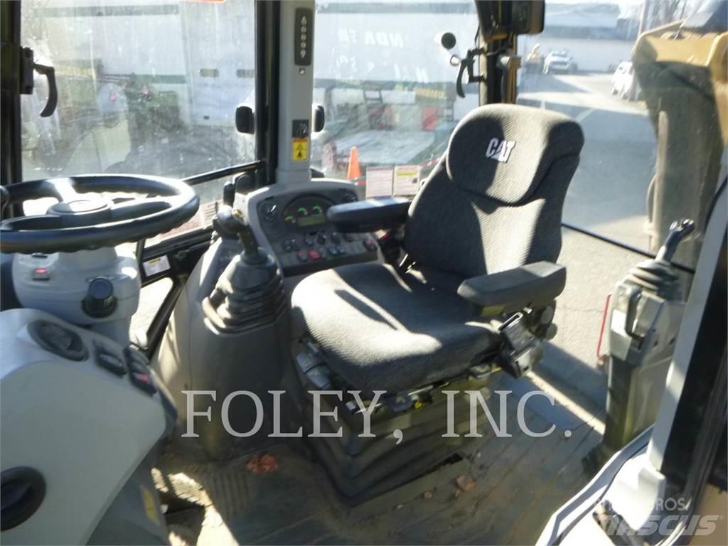 CAT 420F2IT لوادر ذات جرافات عكسية