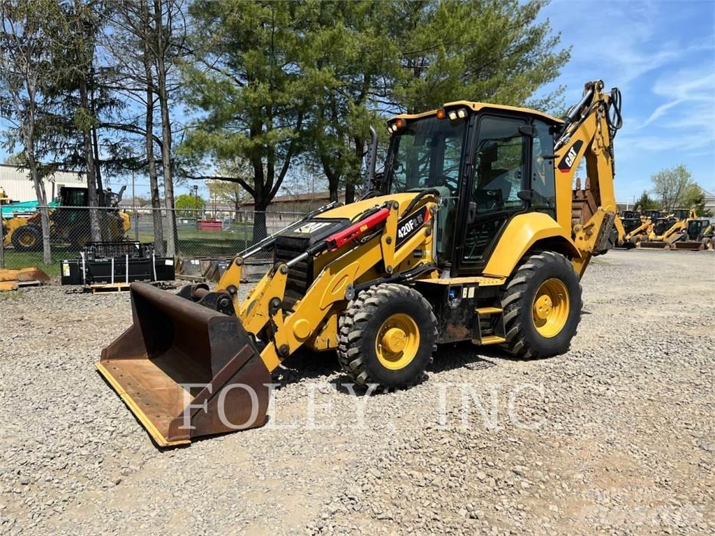 CAT 420F2IT لوادر ذات جرافات عكسية
