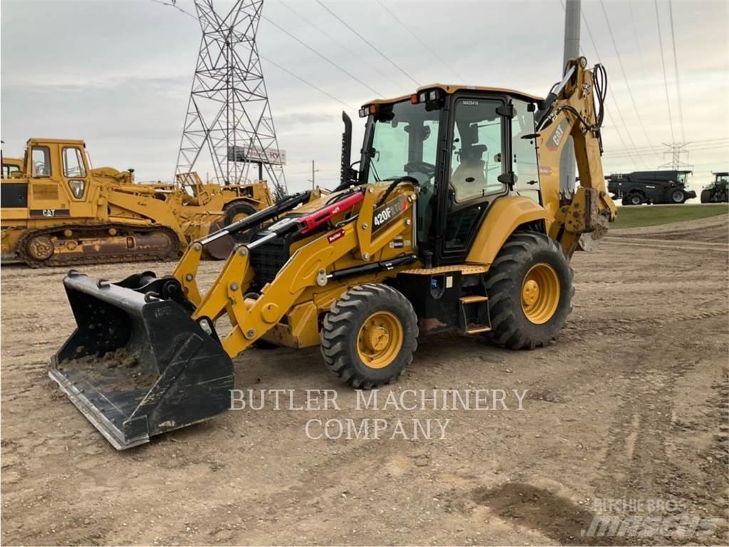 CAT 420F2IT لوادر ذات جرافات عكسية
