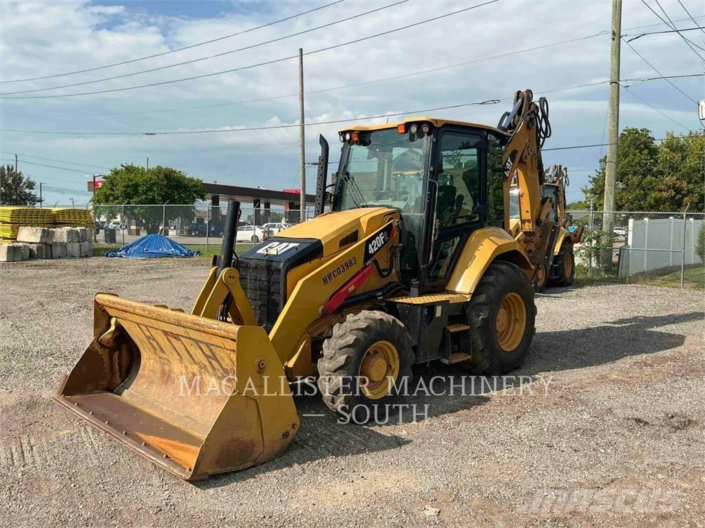 CAT 420F2ST لوادر ذات جرافات عكسية