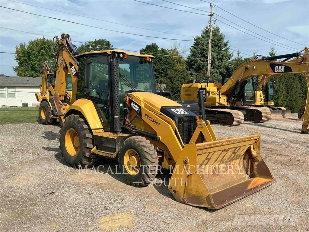 CAT 420F2ST لوادر ذات جرافات عكسية