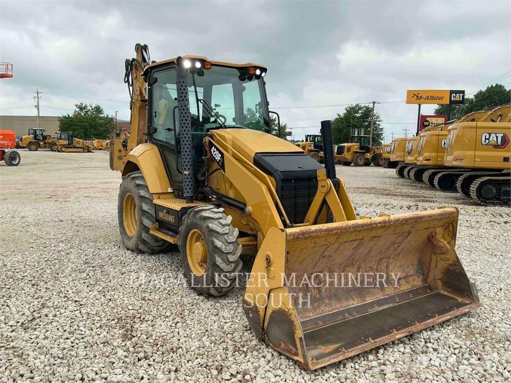 CAT 420F2ST لوادر ذات جرافات عكسية