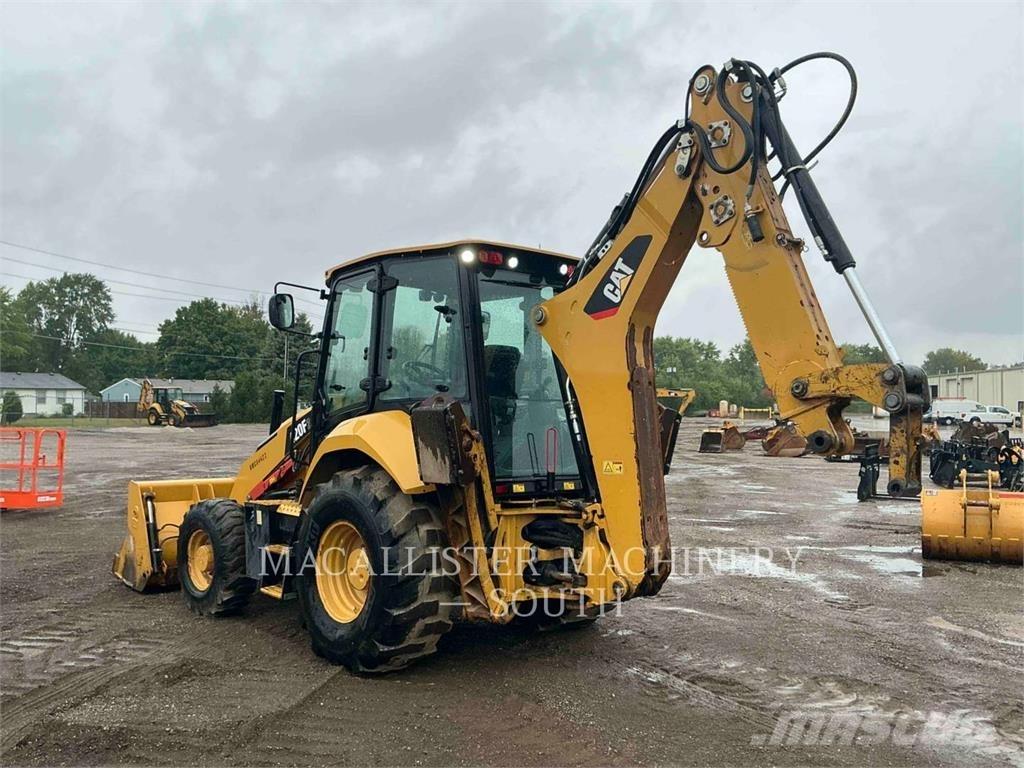 CAT 420F2ST لوادر ذات جرافات عكسية