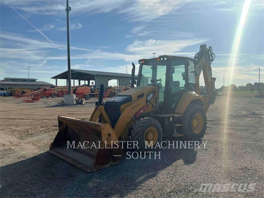 CAT 420F2ST لوادر ذات جرافات عكسية