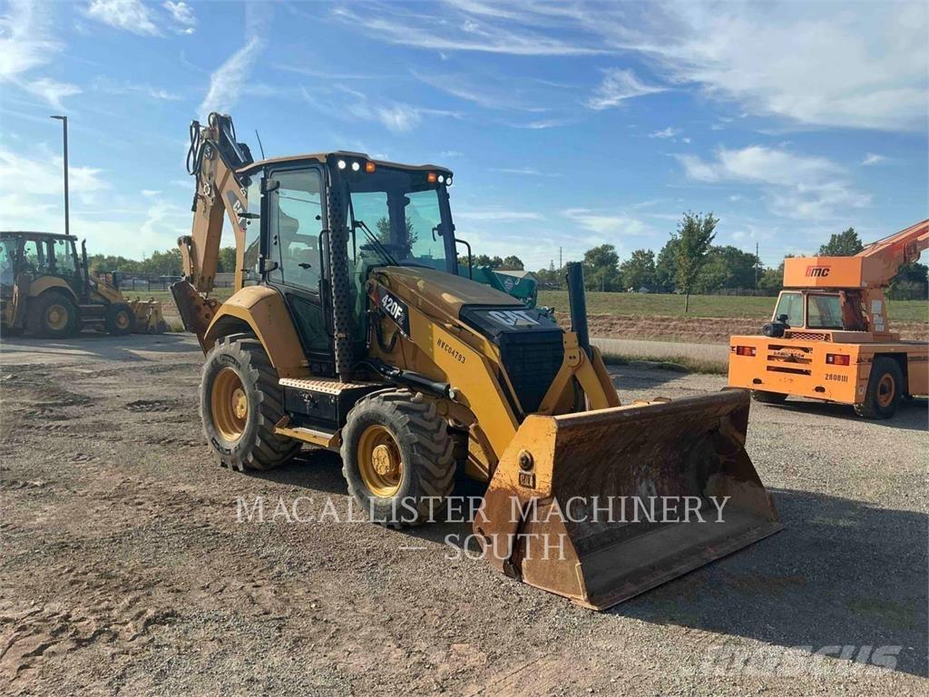 CAT 420F2ST لوادر ذات جرافات عكسية