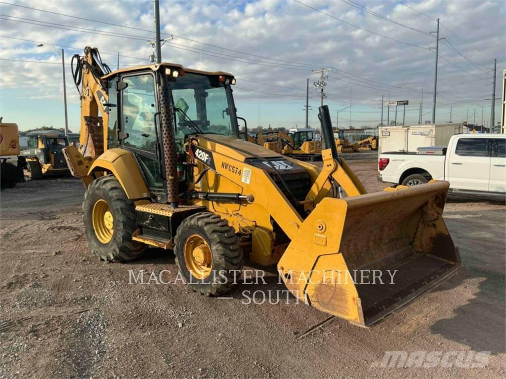CAT 420F2ST لوادر ذات جرافات عكسية