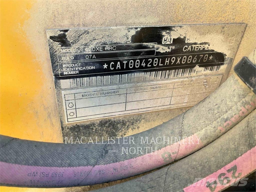 CAT 420XE APRQ لوادر ذات جرافات عكسية