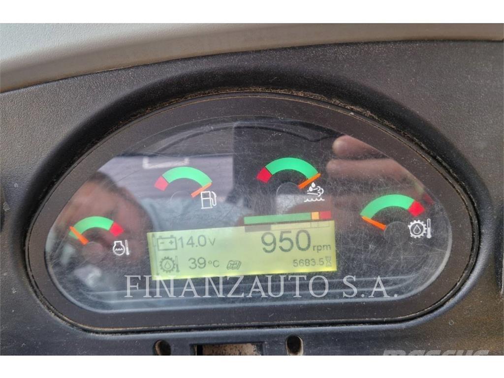 CAT 428F2 لوادر ذات جرافات عكسية