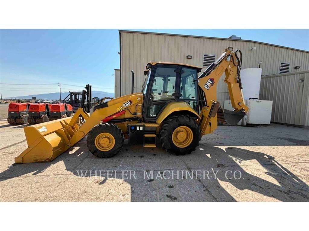 CAT 430 CF لوادر ذات جرافات عكسية