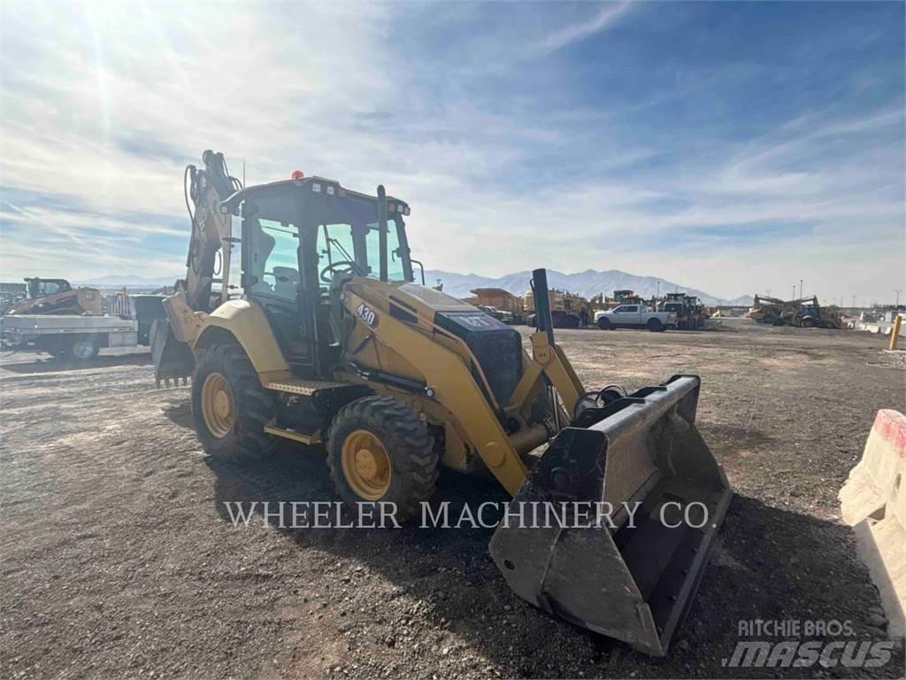 CAT 430 IT CF لوادر ذات جرافات عكسية