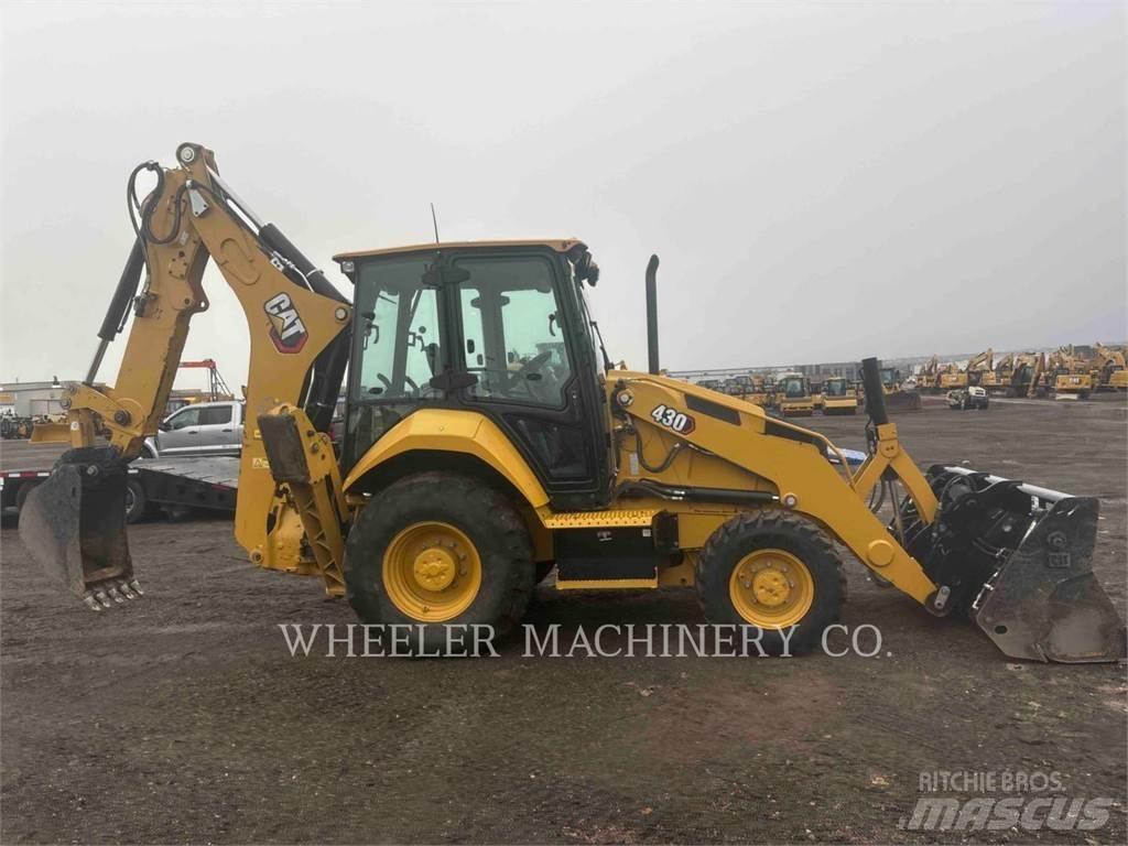 CAT 430 IT CF لوادر ذات جرافات عكسية