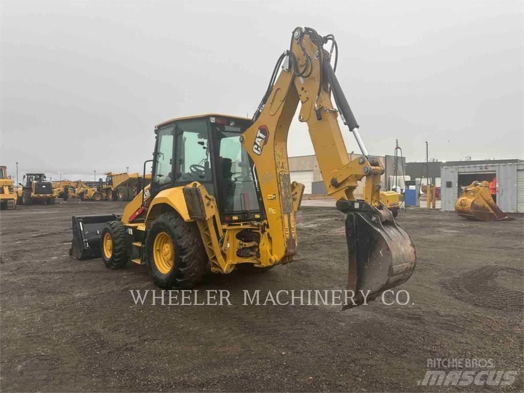 CAT 430 IT CF لوادر ذات جرافات عكسية