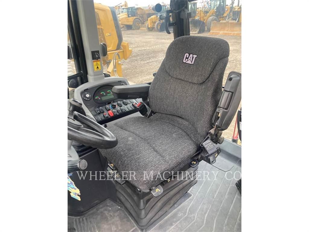 CAT 430F2 ITCF لوادر ذات جرافات عكسية