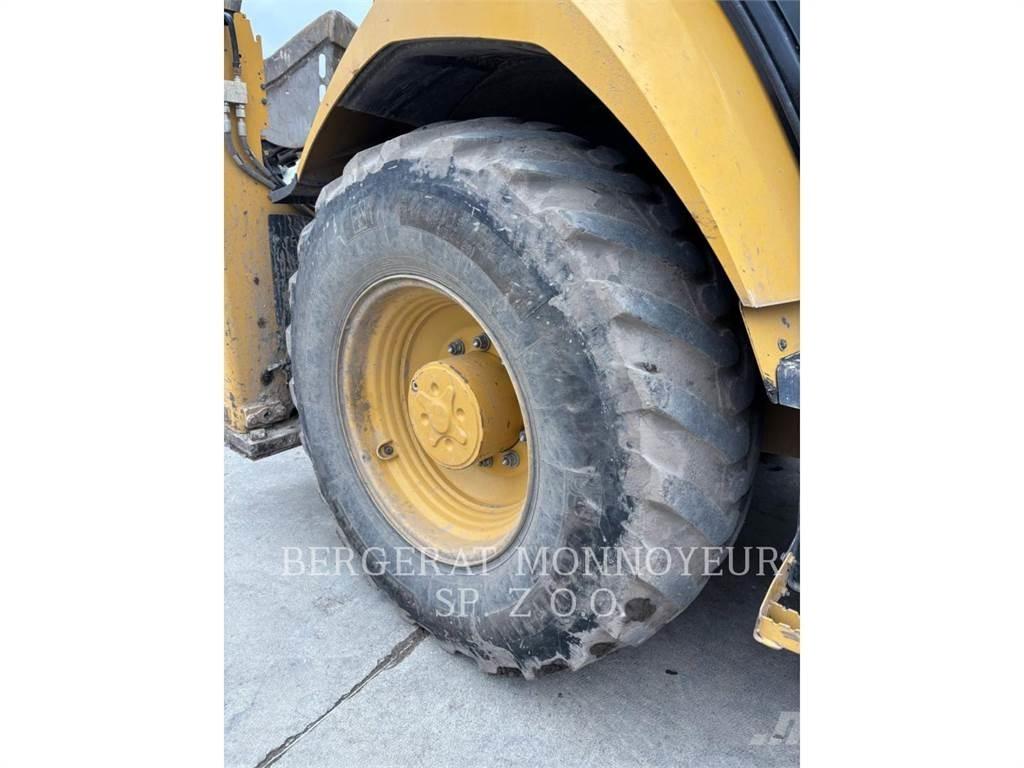 CAT 432 لوادر ذات جرافات عكسية