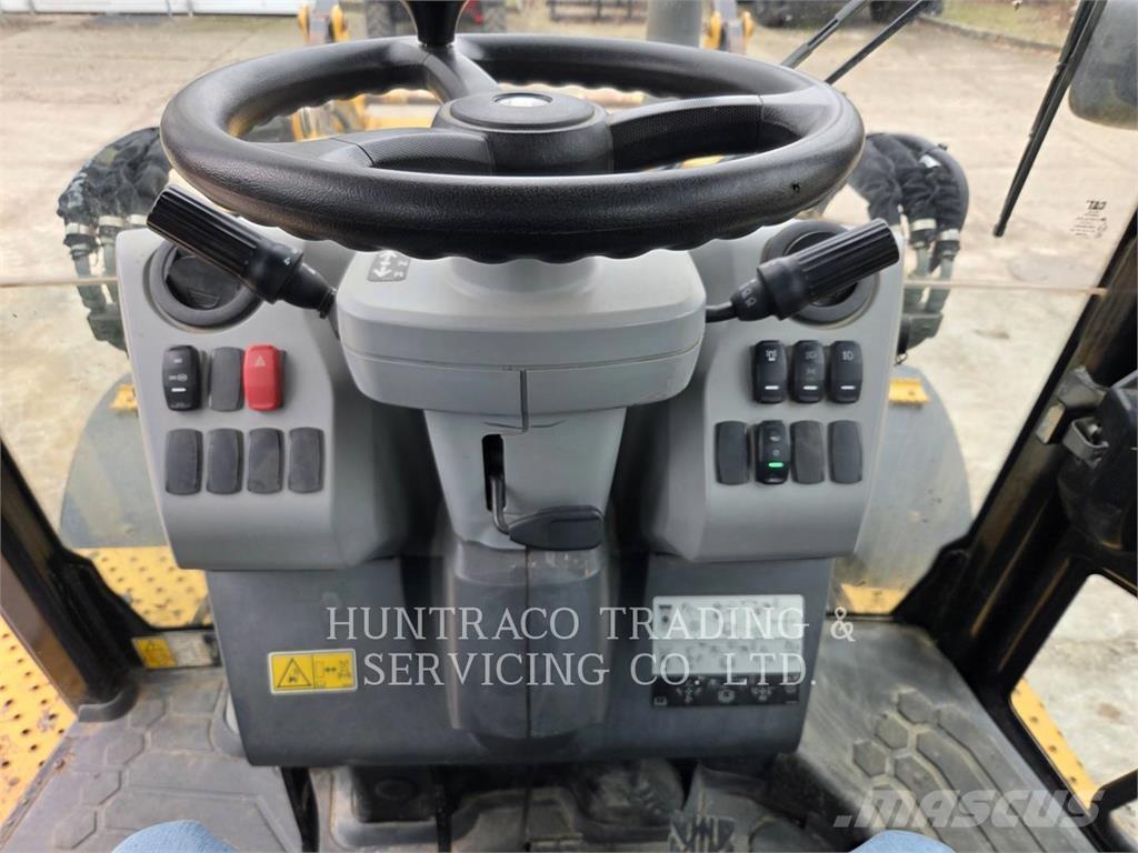 CAT 432-07 لوادر ذات جرافات عكسية