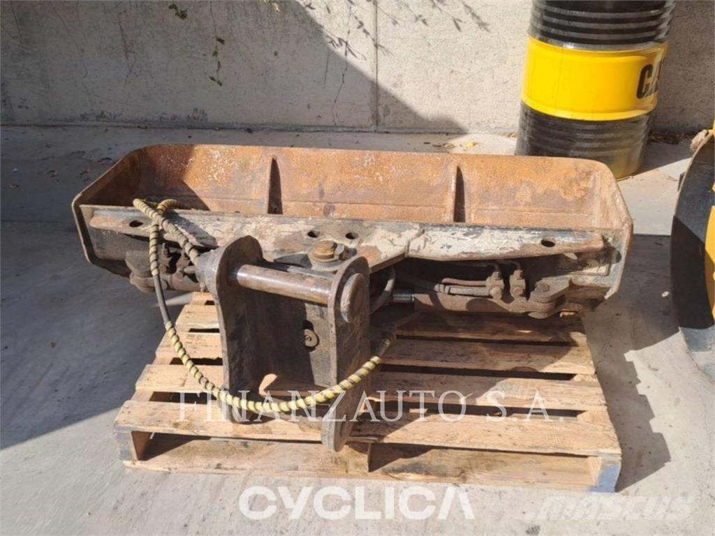 CAT 434F لوادر ذات جرافات عكسية