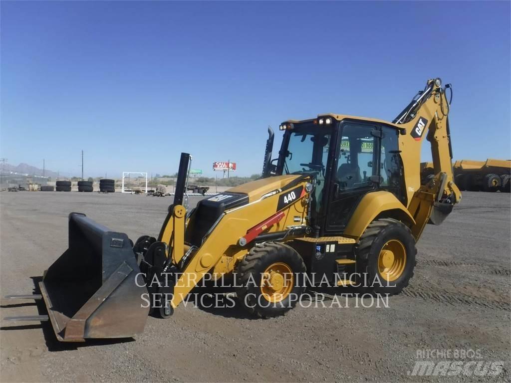 CAT 440-07 لوادر ذات جرافات عكسية