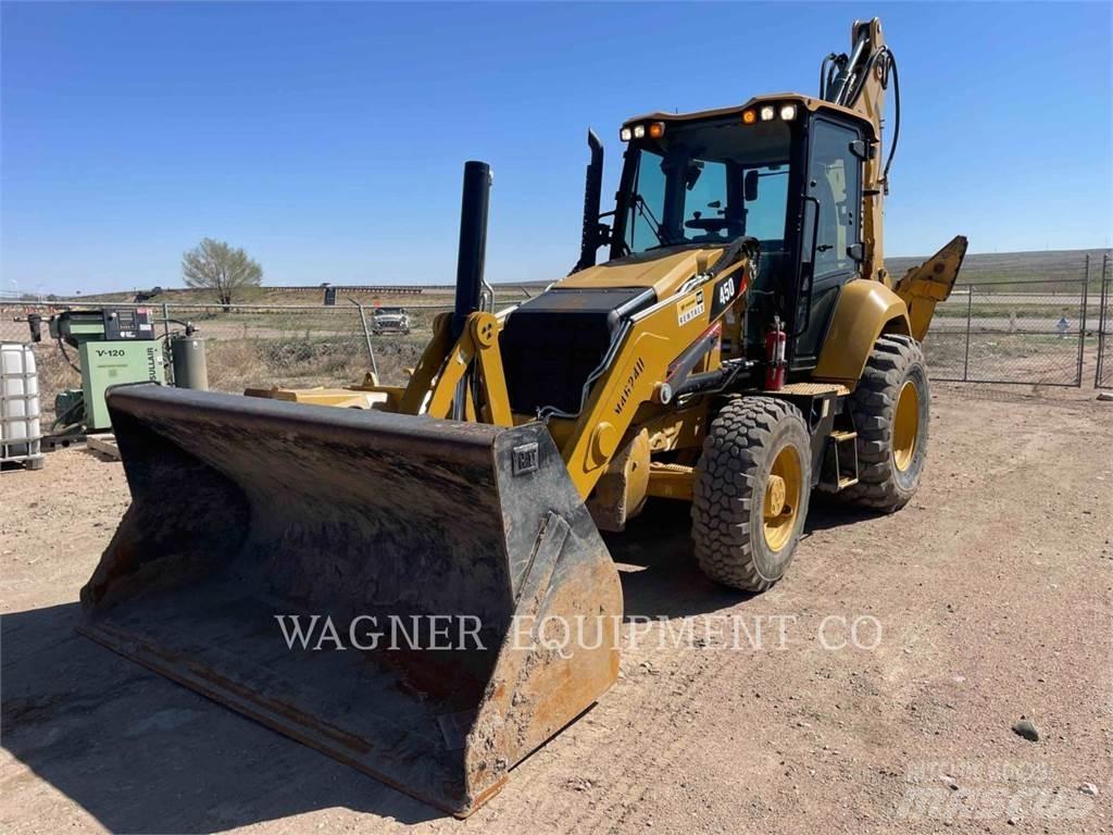 CAT 450 IT لوادر ذات جرافات عكسية