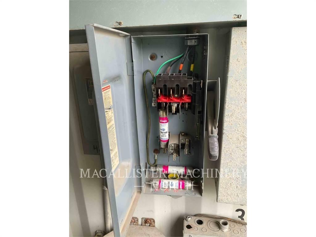 CAT 455KW مولدات ديزل