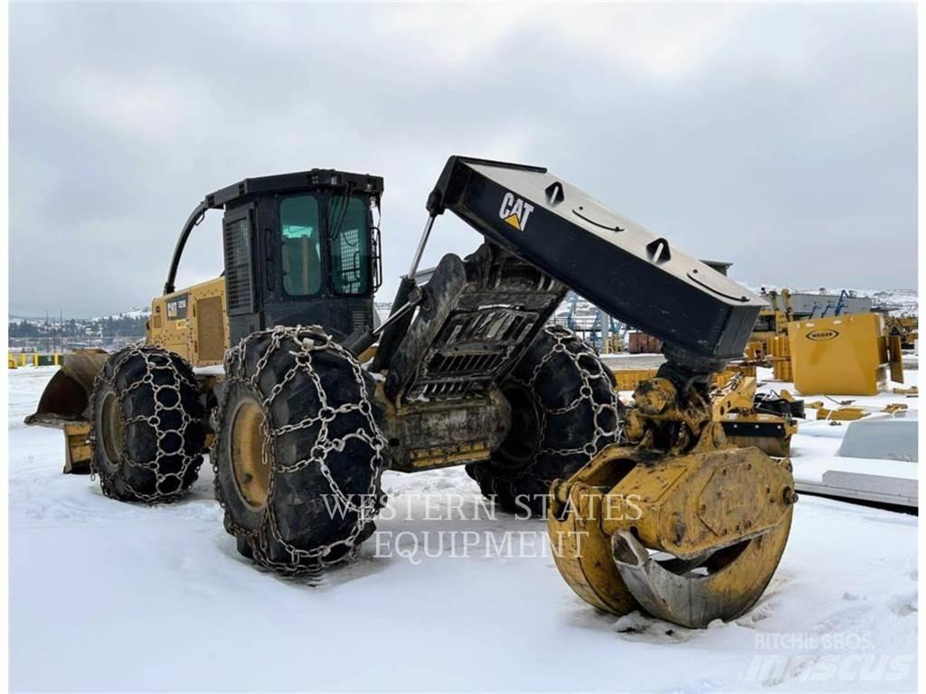 CAT 525D ساحبات الأشجار