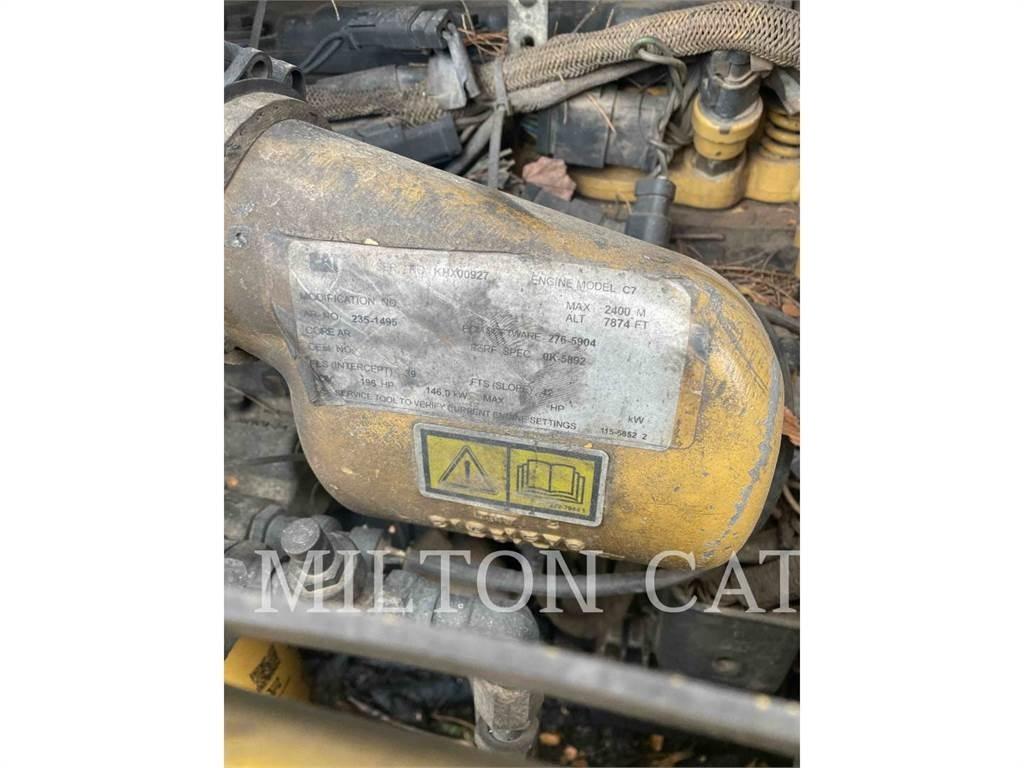 CAT 535C ساحبات الأشجار