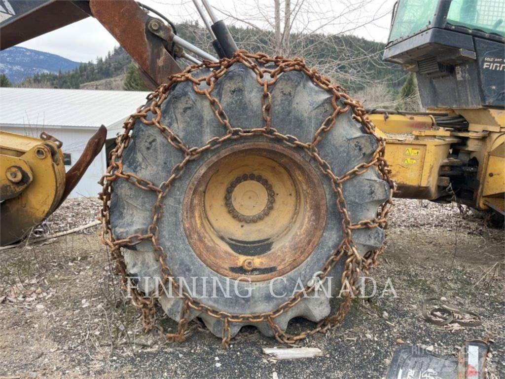 CAT 545C ساحبات الأشجار