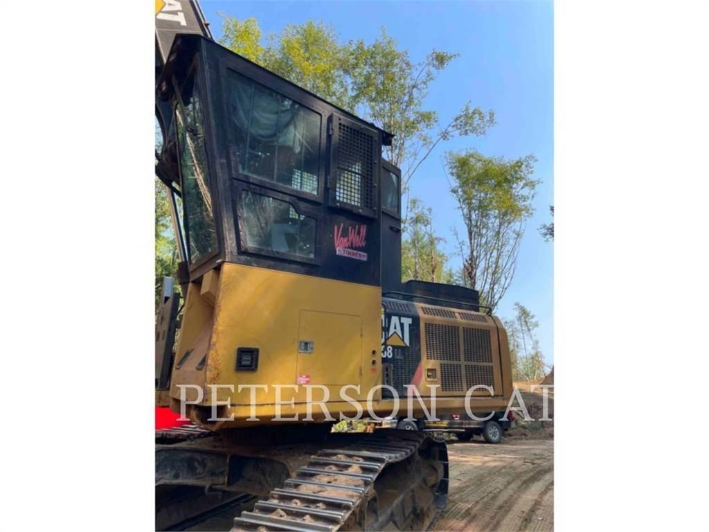 CAT 568 جرارات التحريج