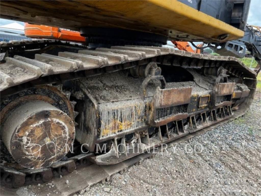 CAT 568FM LL جرارات التحريج