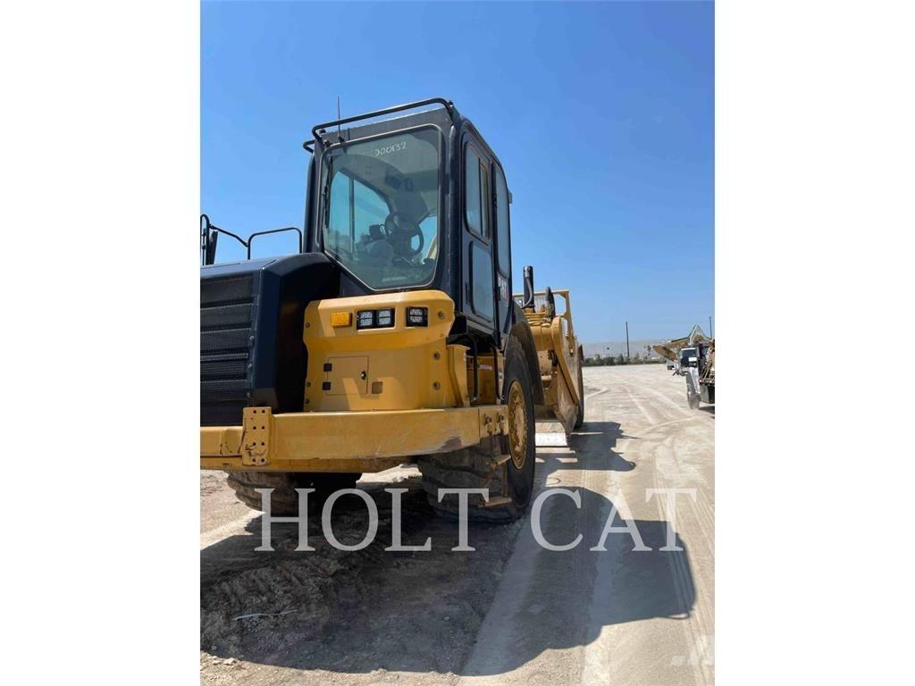 CAT 621 كاشطات