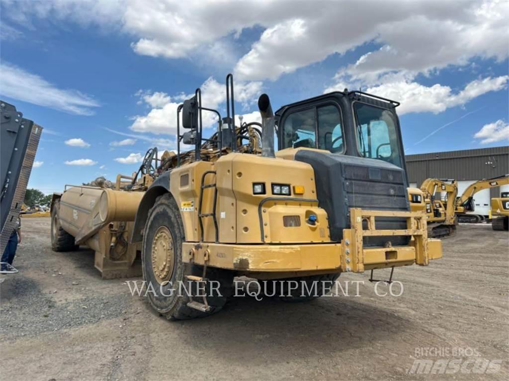 CAT 621K WW صهاريج مياه