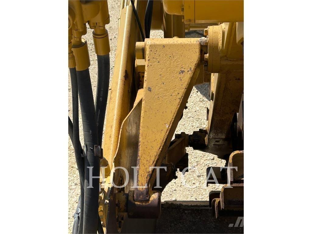 CAT 623F كاشطات