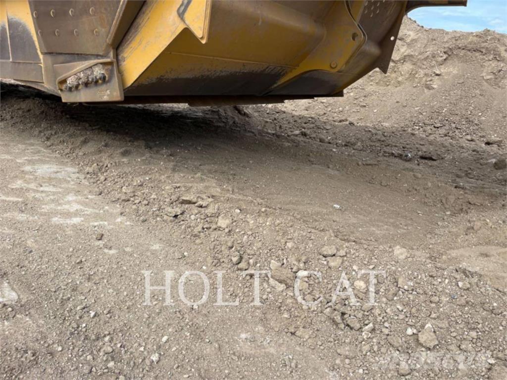 CAT 631 كاشطات