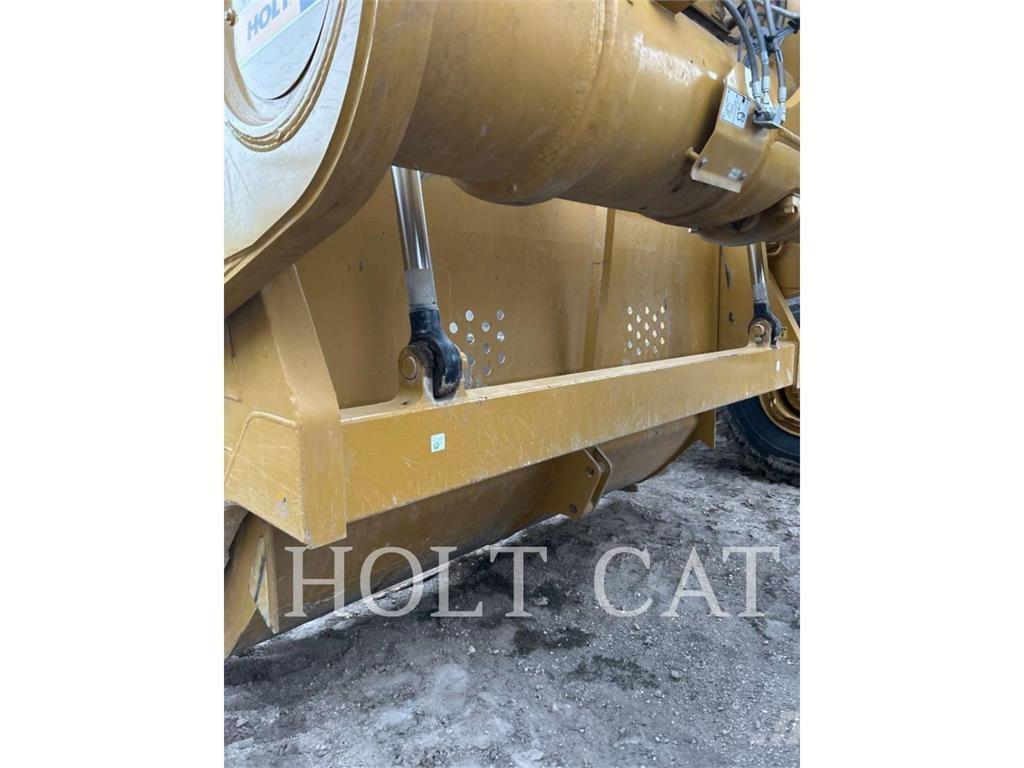 CAT 631 كاشطات