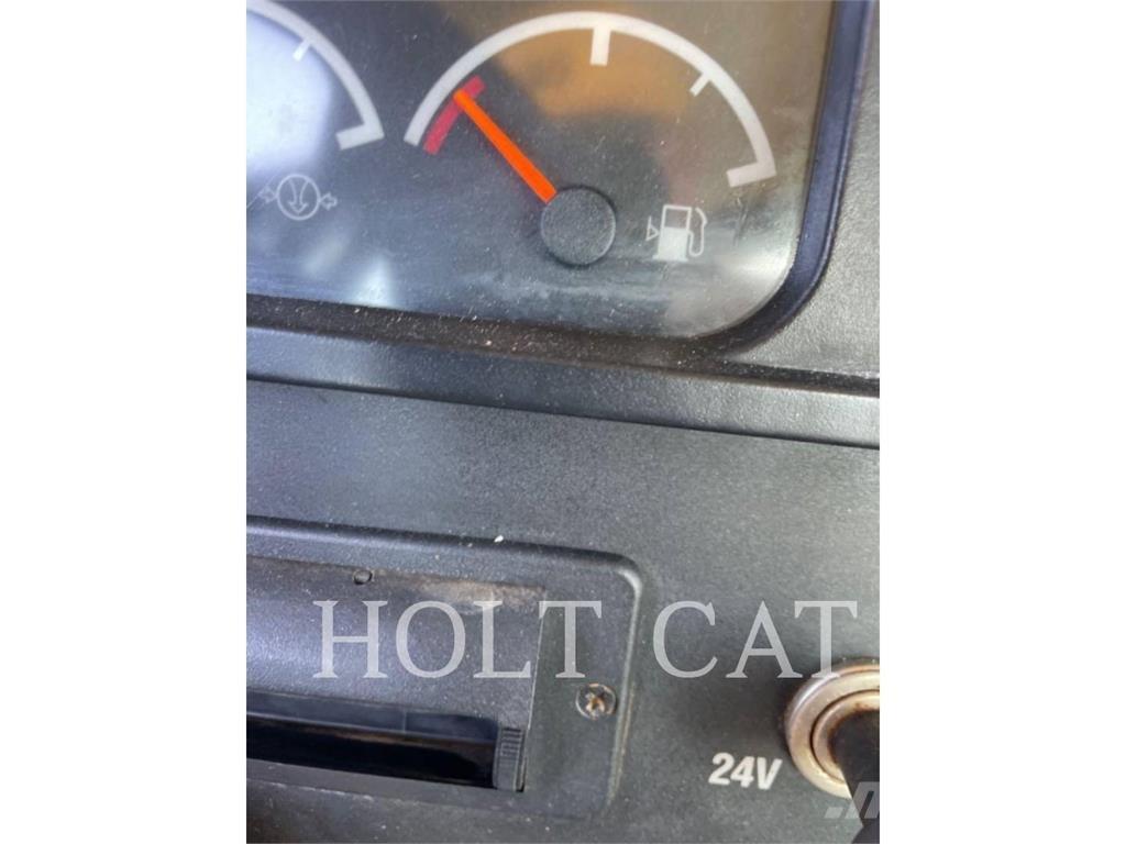 CAT 631G كاشطات